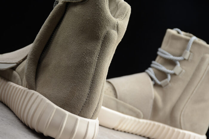 Yeezy Boost 750 OG Light Brown crossreps