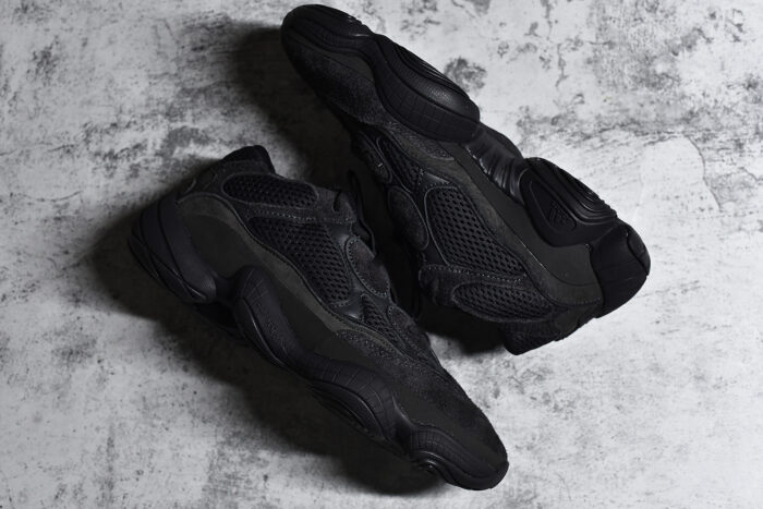 Yeezy 500 Utility Black crossreps