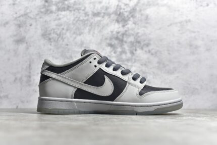 Dunk SB Low Atlas 35MM Grey 504750-020 crossreps