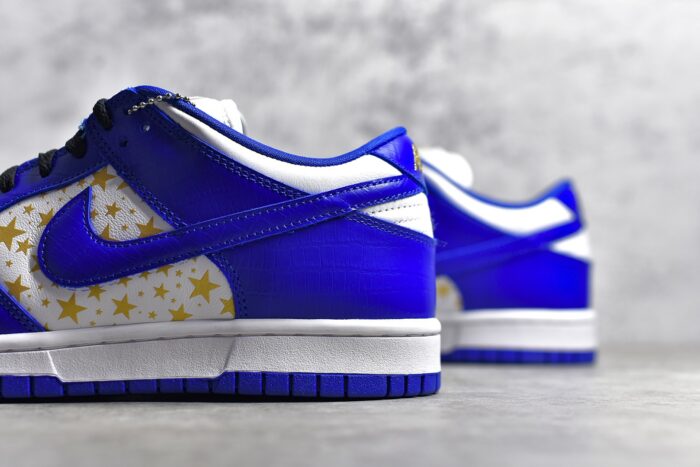 SB Dunk Low Supreme Hyper Royal crossreps