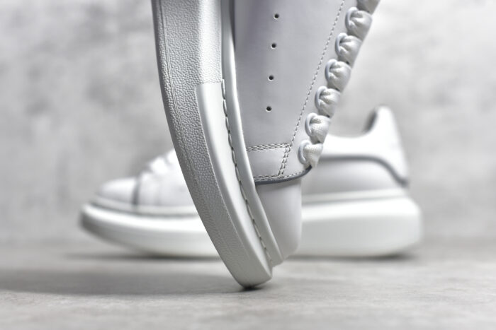 Alexander McQueen Sneakers 3 crossreps