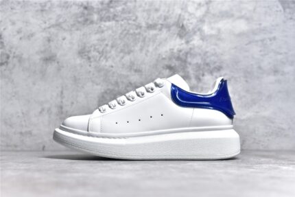 Alexander McQueen Oversized Sneaker WhiteNavy crossreps