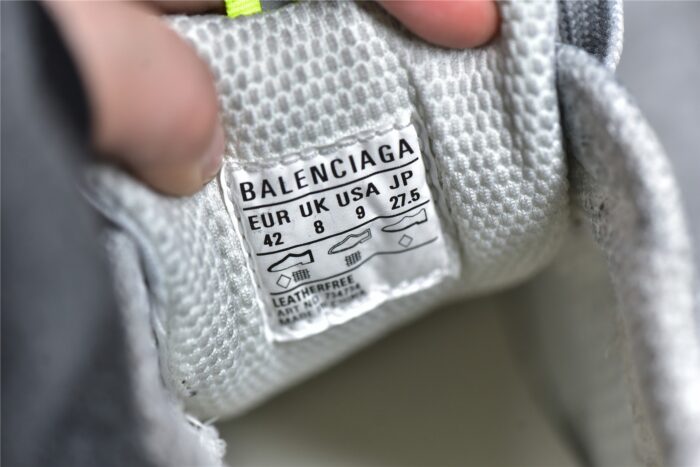 Balenciaga 3XL Trainers In white red and blue mesh crossreps