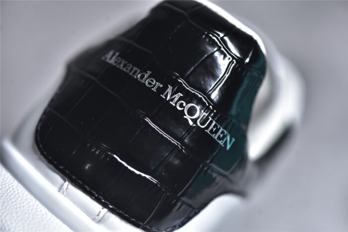 Alexander McQueen Oversized Sneaker Patent Black crossreps