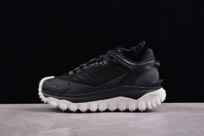 Moncler Trailgrip GTX Sneakers in Black crossreps