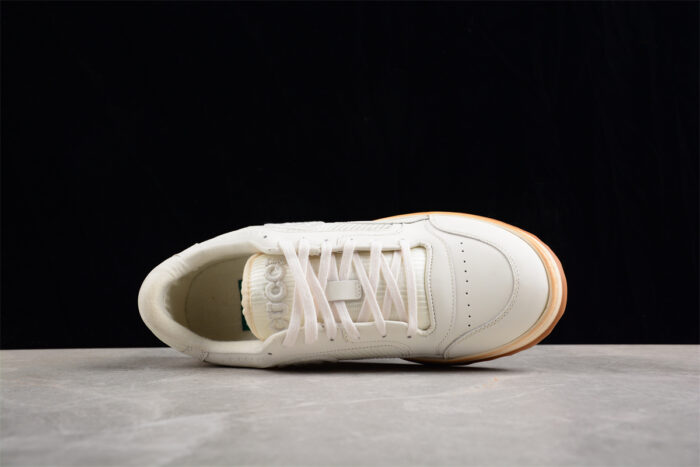 Gucci White Leather Sneakers with Embossed GG Logo and Gum Sole crossreps