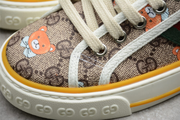 Gucci GG Bear Print Sneaker crossreps