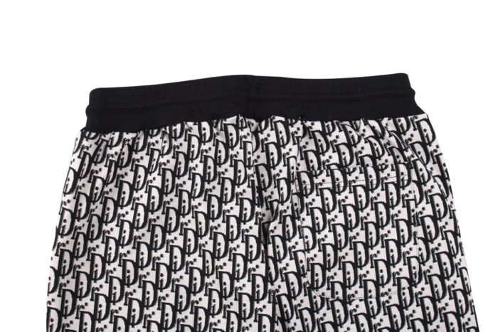 Full Monogram Logo Knit Short crossreps