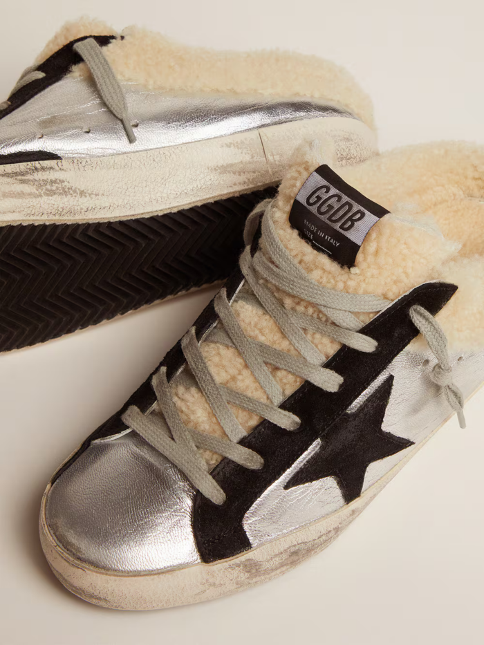 Super-Star Sabot in silver laminated leather with black star crossrepsa