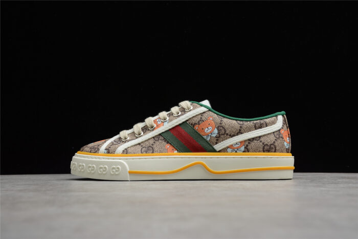 Gucci GG Bear Print Sneaker crossreps