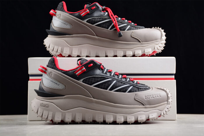 Moncler Trailgrip GTX - Black and Gray crossreps