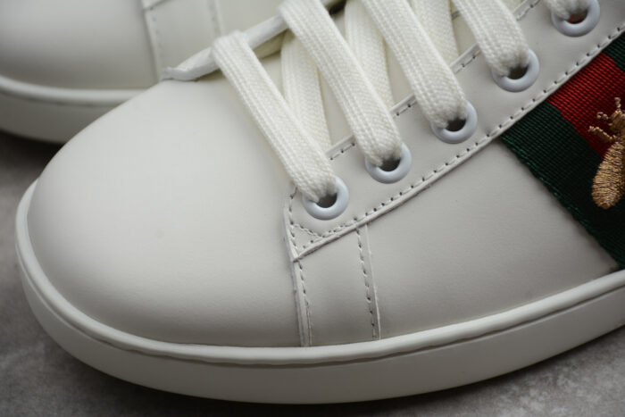 Gucci Ace Leather Sneaker with Green and Red Web crossreps