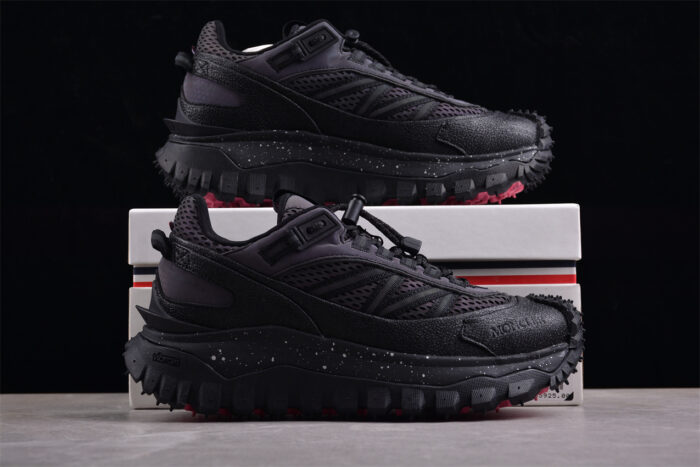 Moncler Trailgrip GTX Sneakers in Black crossreps