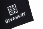 23SS Graffiti Logo Short crossreps