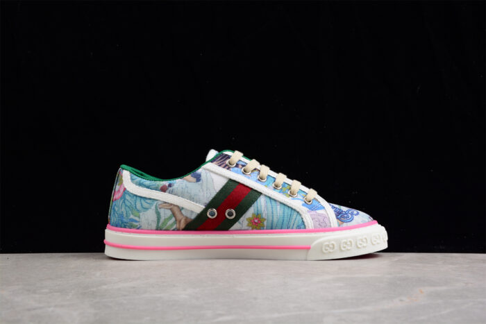 Gucci Artistic Canvas Sneakers with Green and Red Stripe crossreps