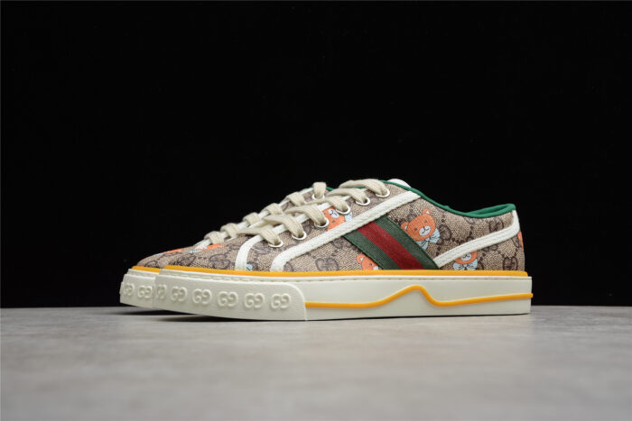 Gucci GG Bear Print Sneaker crossreps