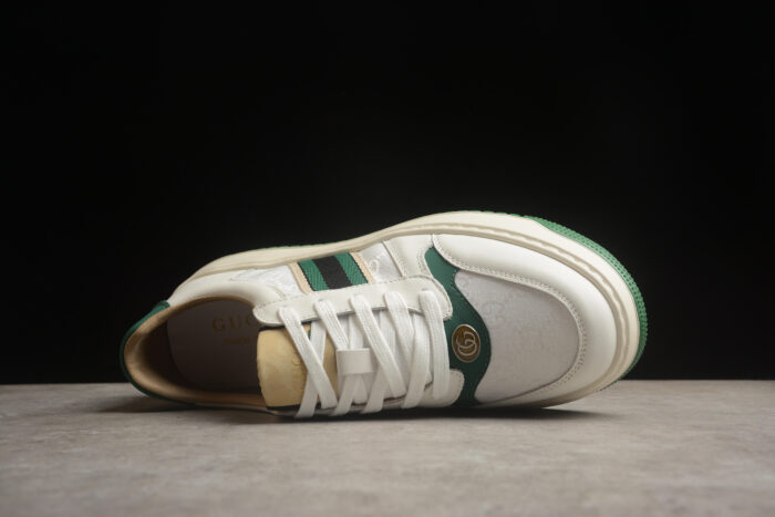 Gucci GG Supreme Sneakers - White and Green crossreps