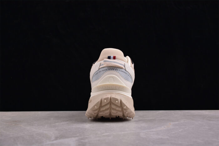 Moncler Trailgrip GTX Sneakers in Beige crossreps