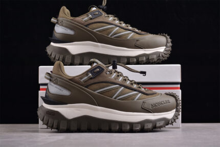 Moncler Trailgrip GTX Sneakers in Olive Green crossreps