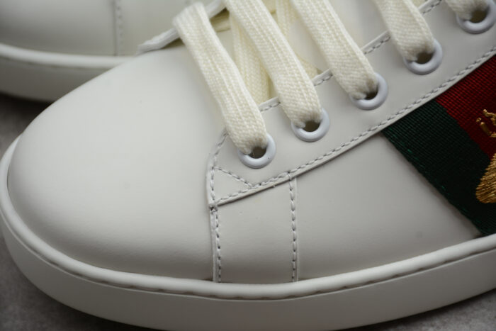 Gucci Ace Leather Sneaker with Red Metallic Heel Tab and Green and Red Web crossreps