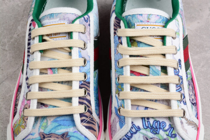 Gucci Artistic Canvas Sneakers with Green and Red Stripe crossreps