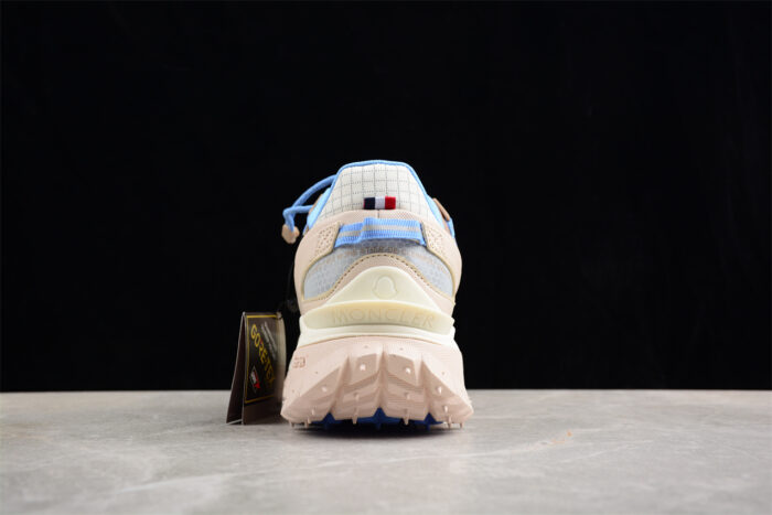 Moncler Trailgrip GTX - Beige and Blue crossreps