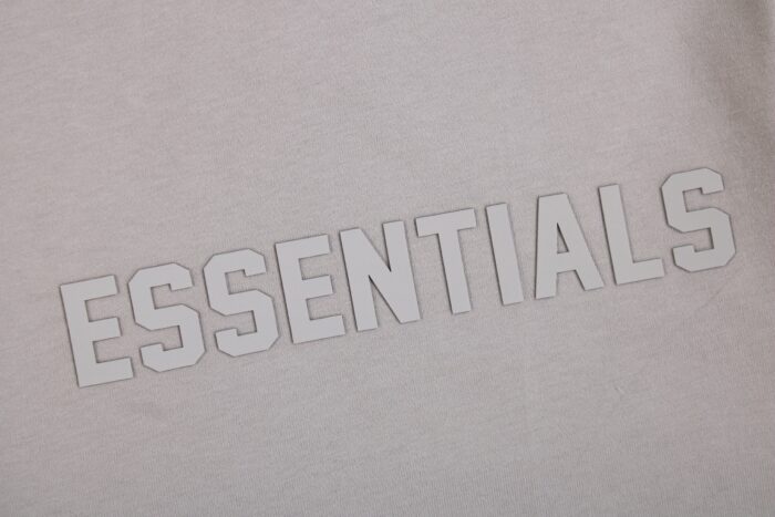 Essential Silicone Small Logo T-Shirt crossreps