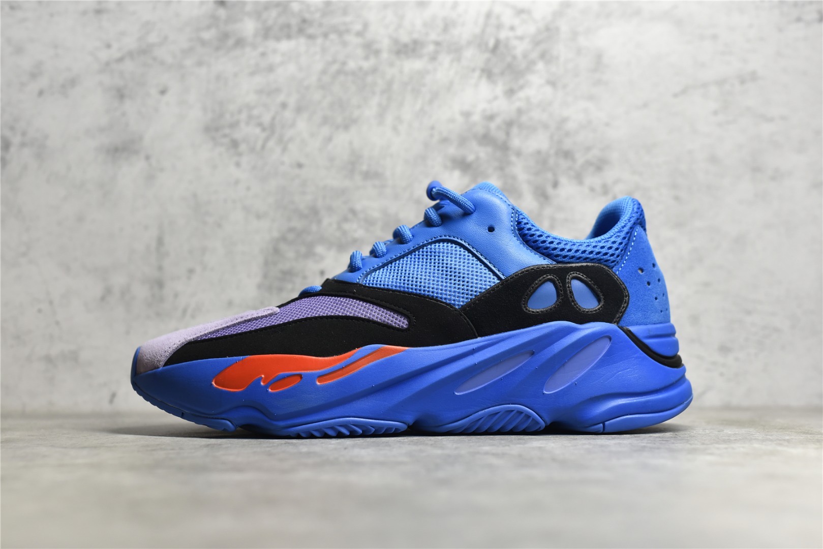 Yeezy 700 Hi-Res Blue