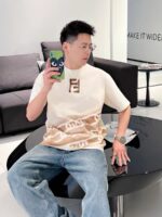 24ss Hand Drawing Gradual Change Color Double F Logo T-Shirt