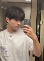 Joint Color Pocket 3D Embroidery Logo T-Shirt