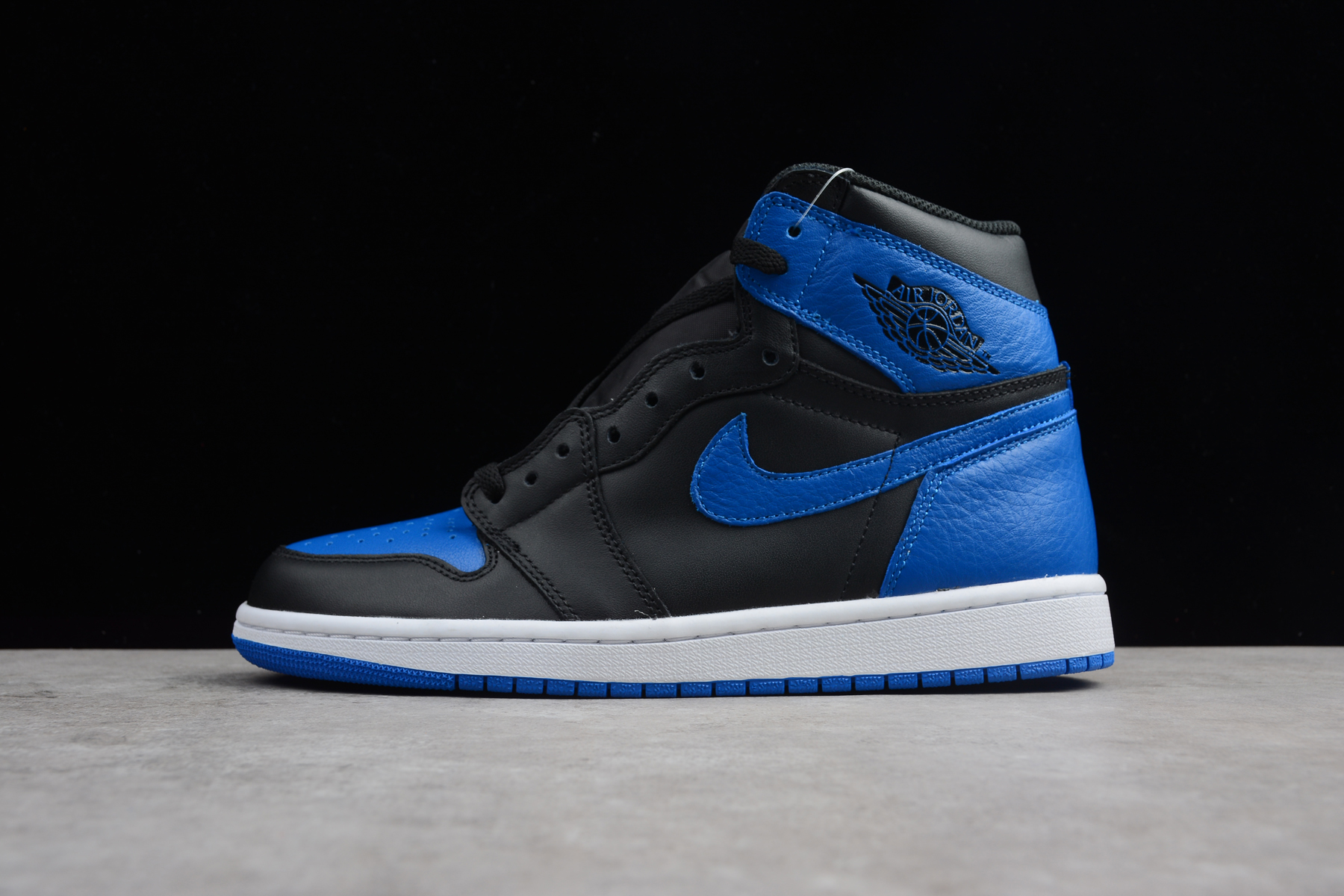 Air Jordan 1 High Royal (2017)