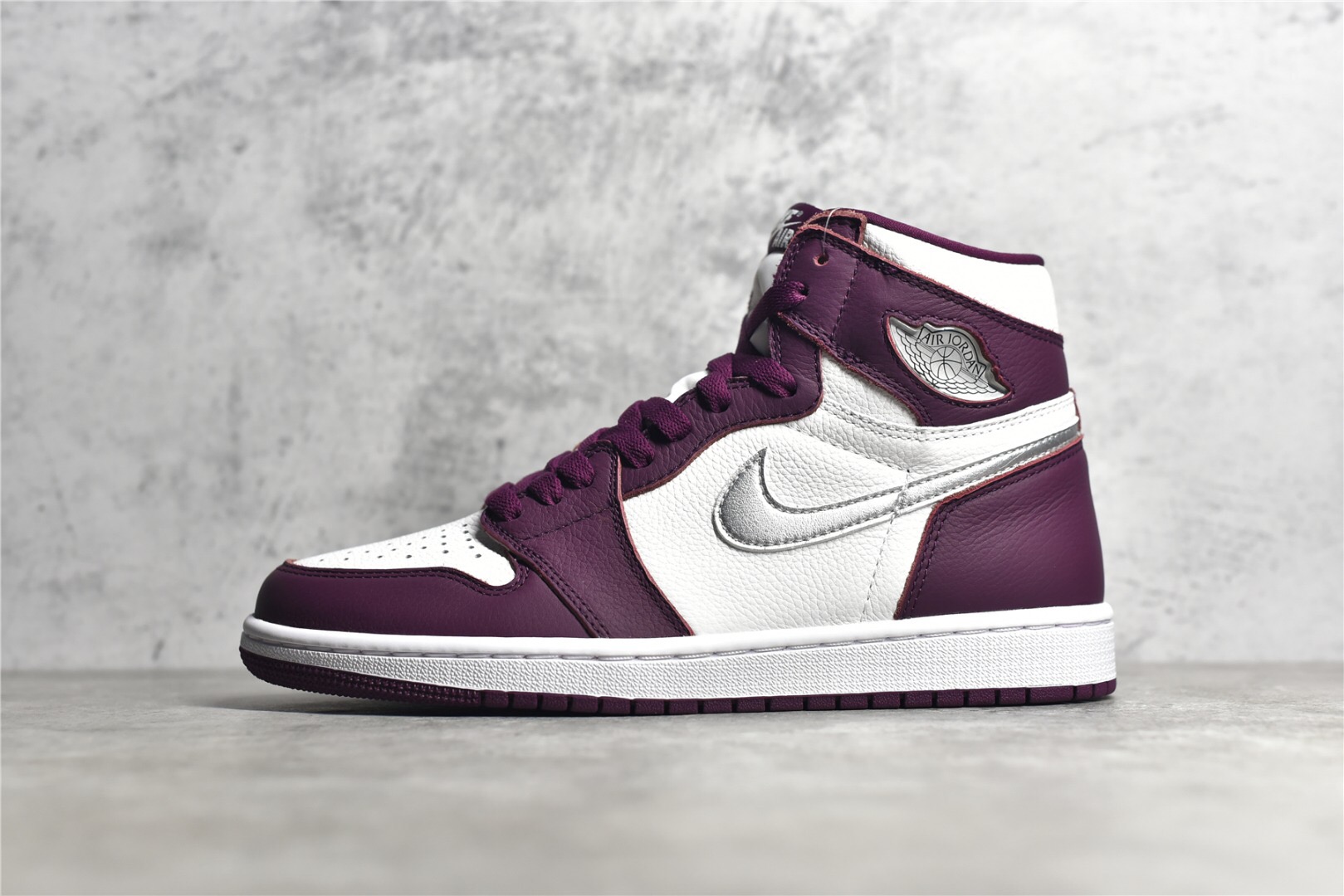 A1r Jordan 1 High Bordeaux