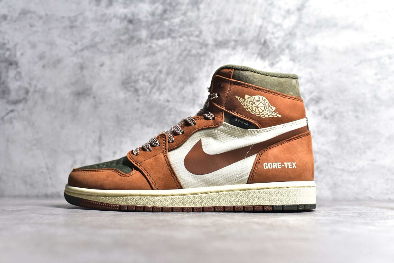 Air Jordan 1 High Element