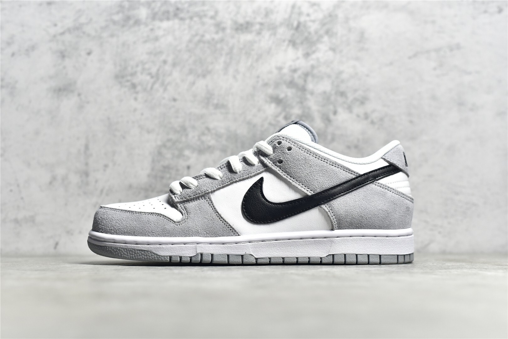 Travis Scott x Air Jordan 1 Low Black Grey