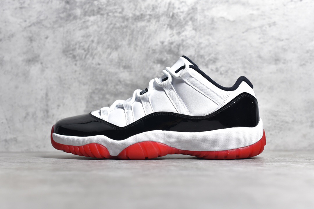 Jordan 11 Retro AJ11-Concord bred