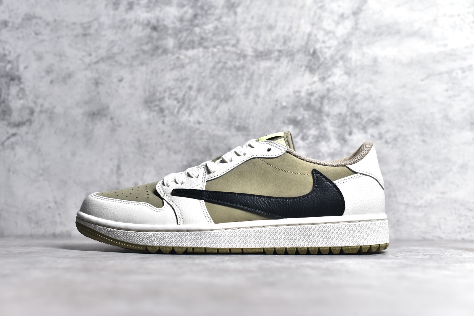 Travis Scott Air Jordan 1 Low OG “Olive”