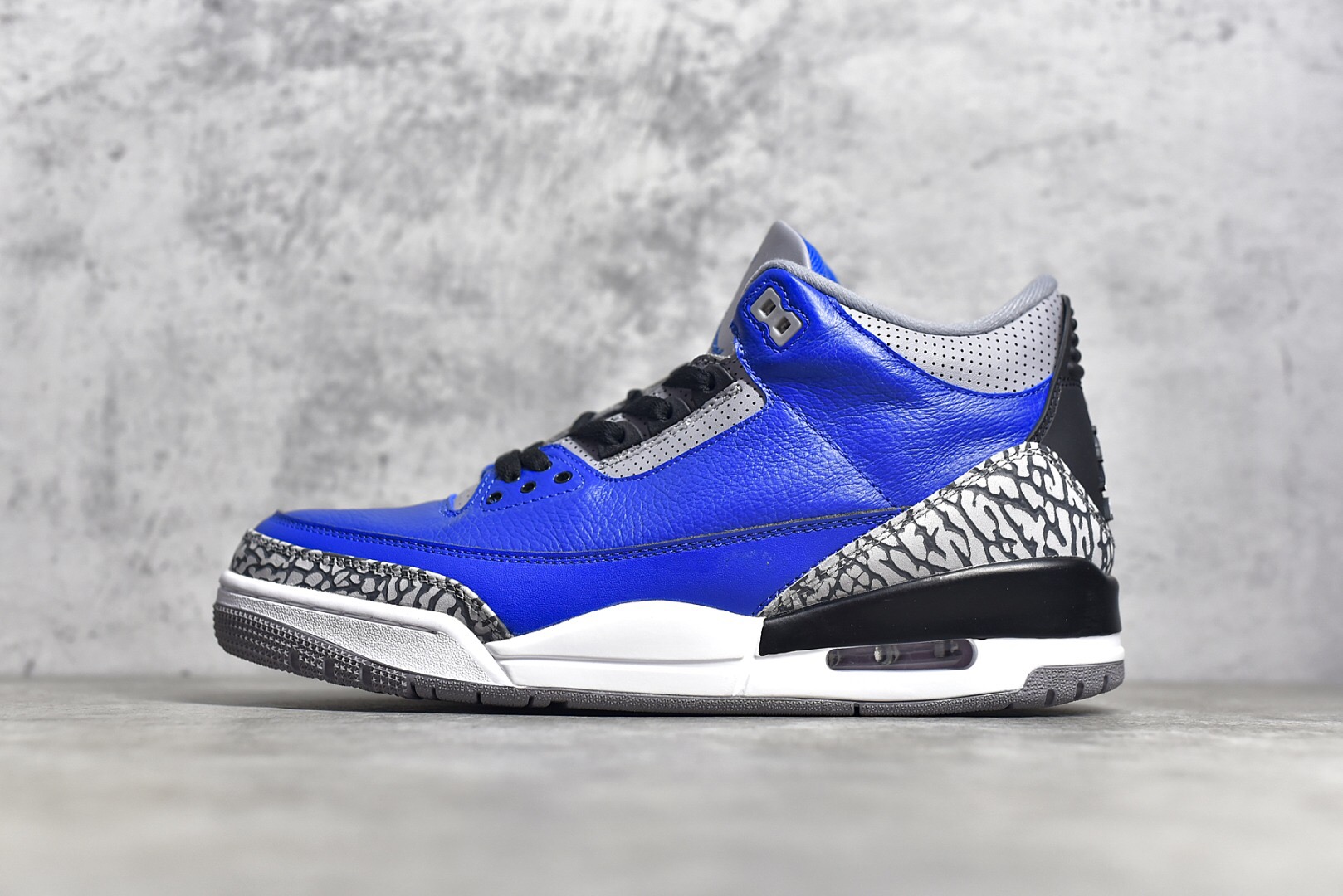 Jordan 3 Retro Blue Cement