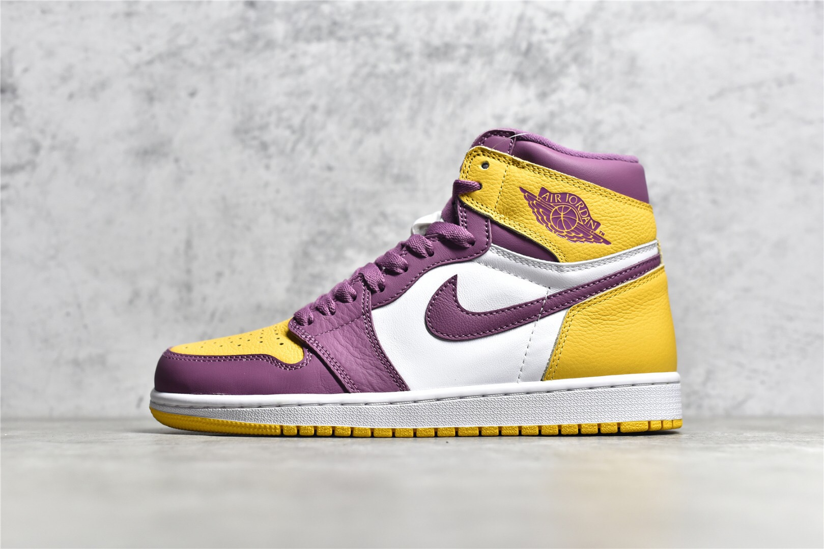 Air Jordan 1 Brotherhood