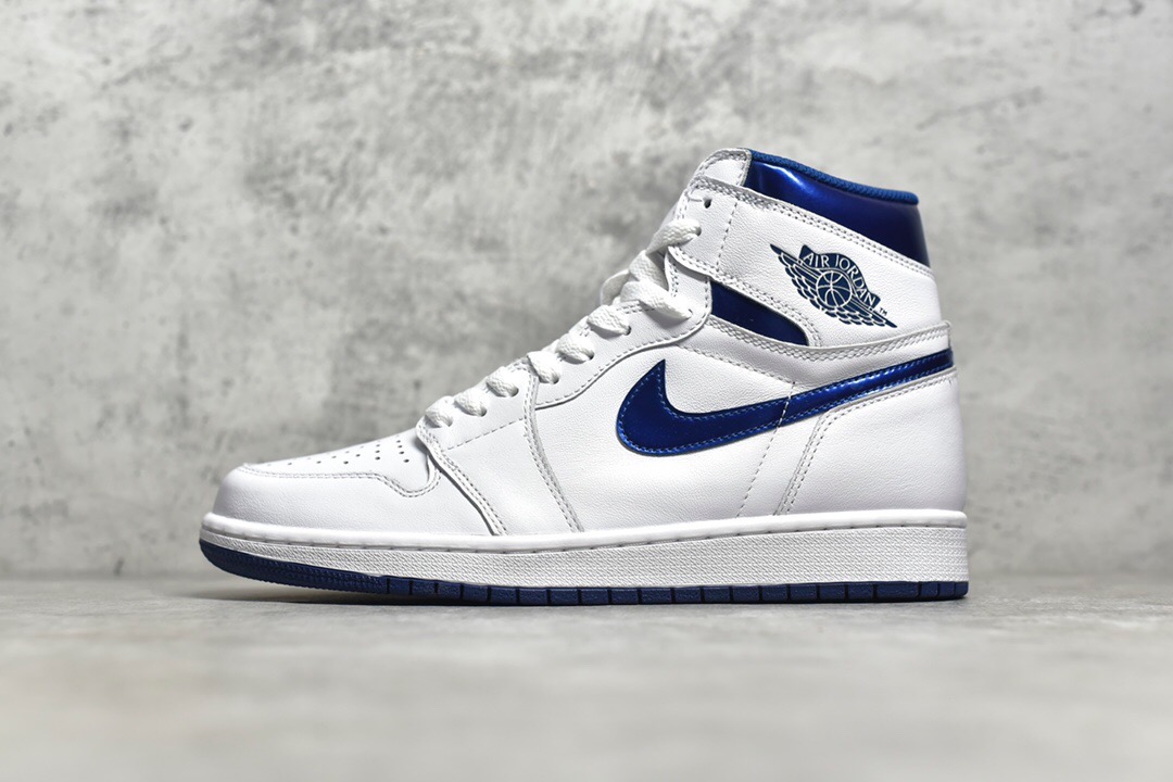 Air Jordan 1 Retro Metallic Navy
