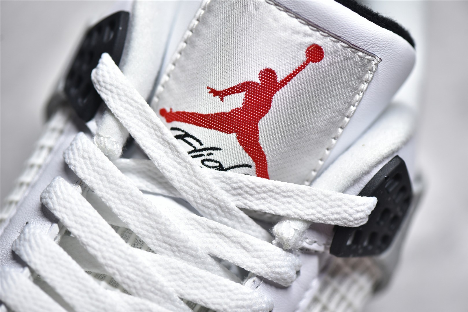 Jordan 4 Retro White Cement