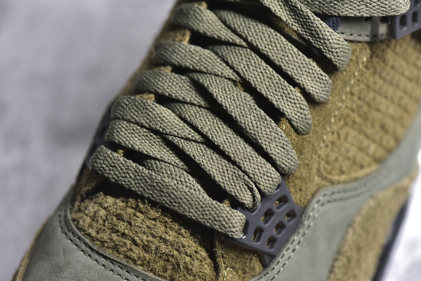 Air Jordan 4 SE Craft Medium Olive