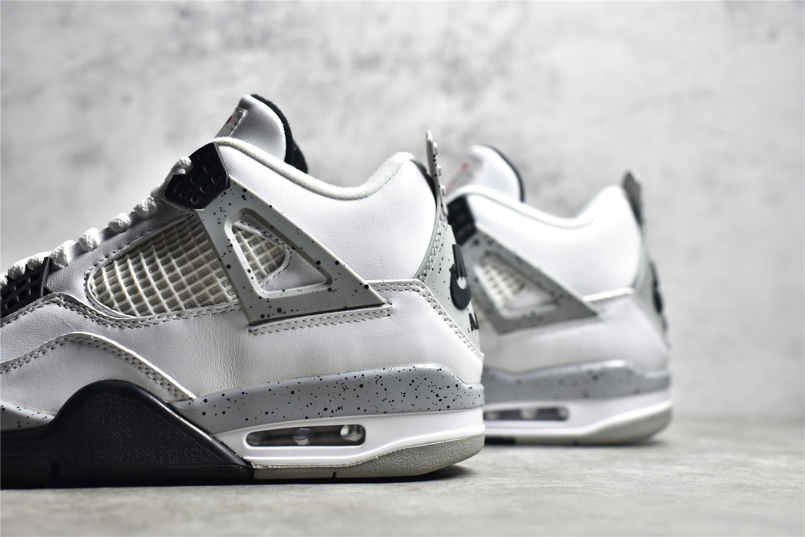 Jordan 4 Retro White Cement