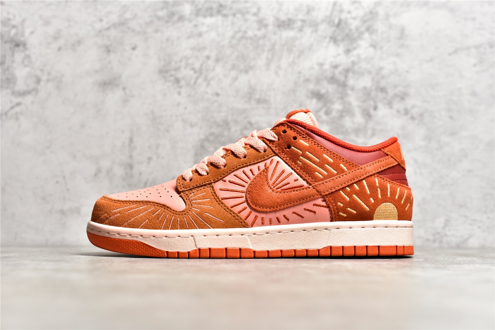 NK Dunk Low NH Winter Solstice DO6723-800