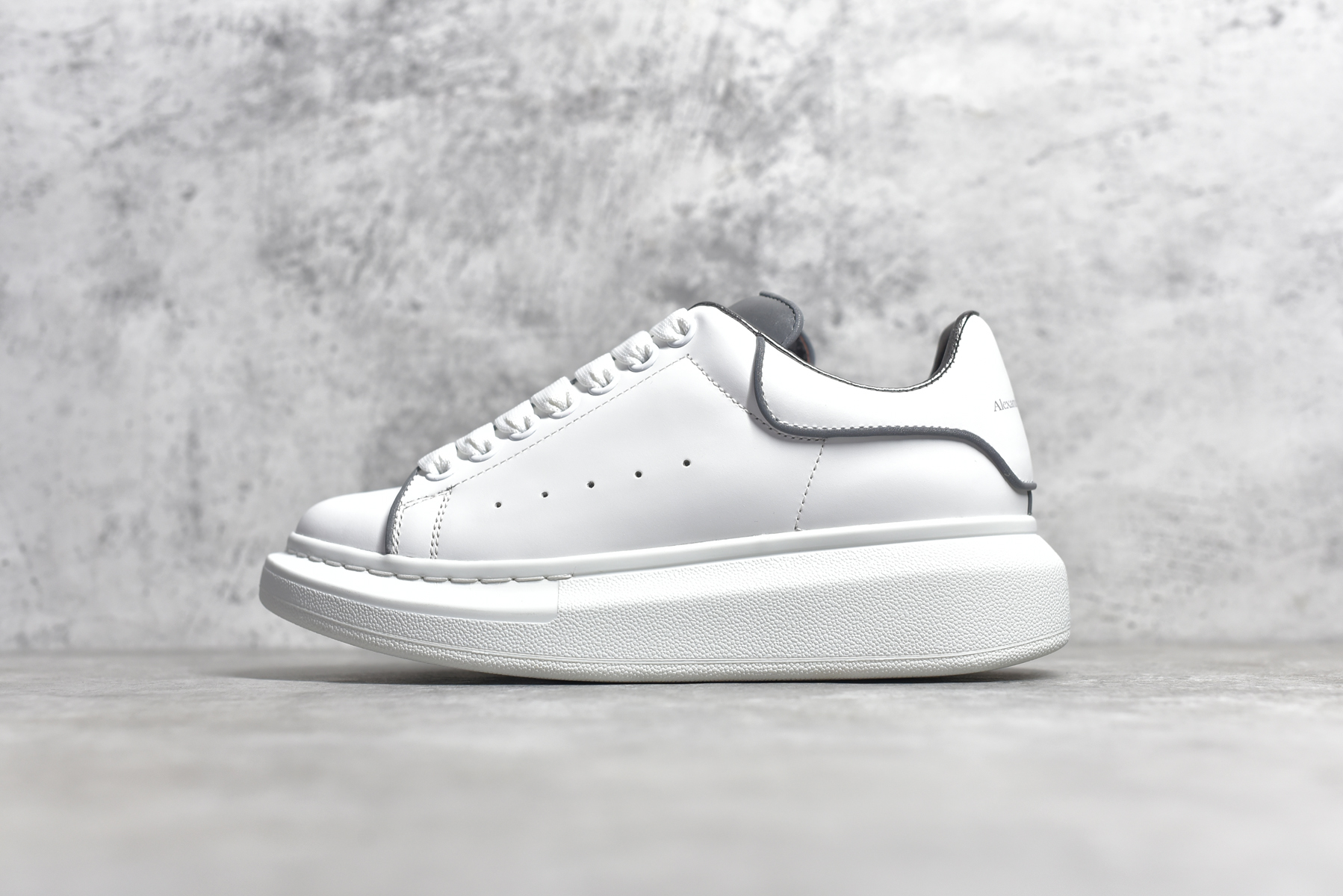 Alexander McQueen Sneakers 3