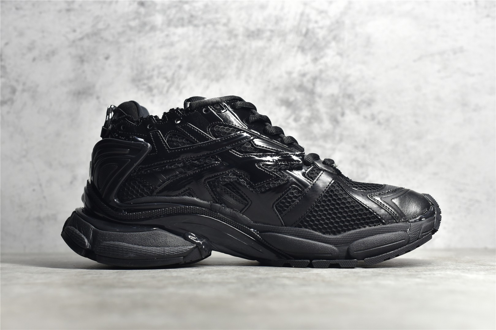 Balenciaga RUNNER SNEAKER