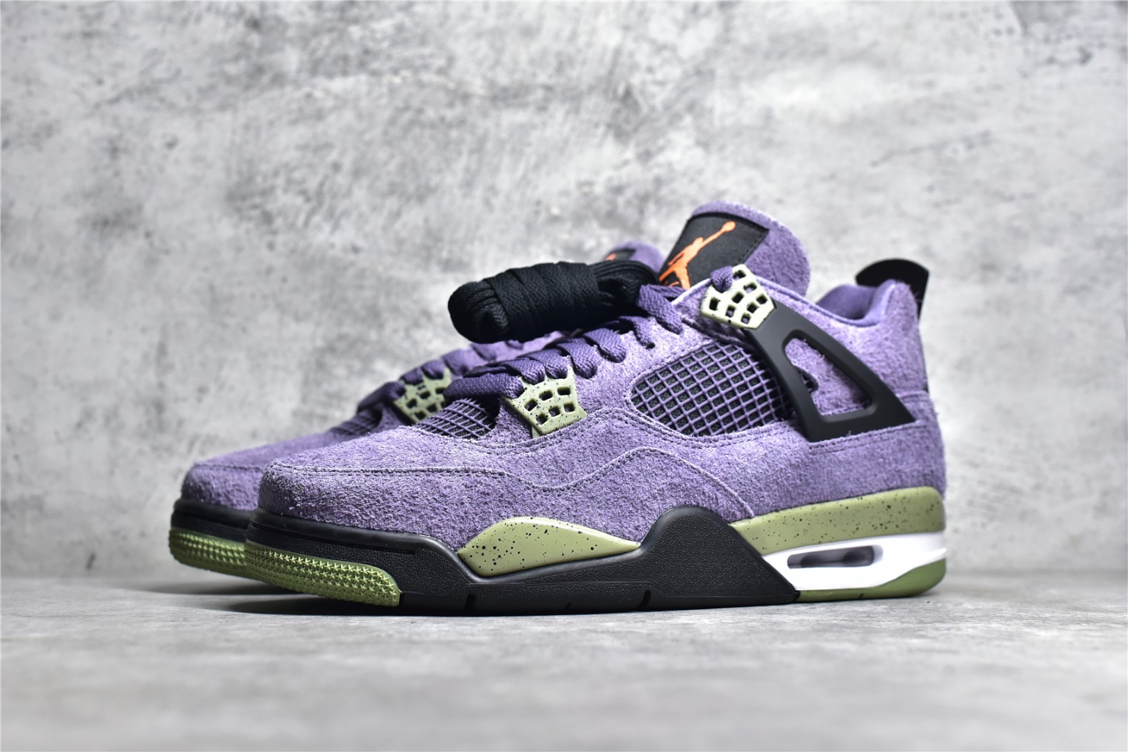 Air Jordan 4 Retro Canyon Purple