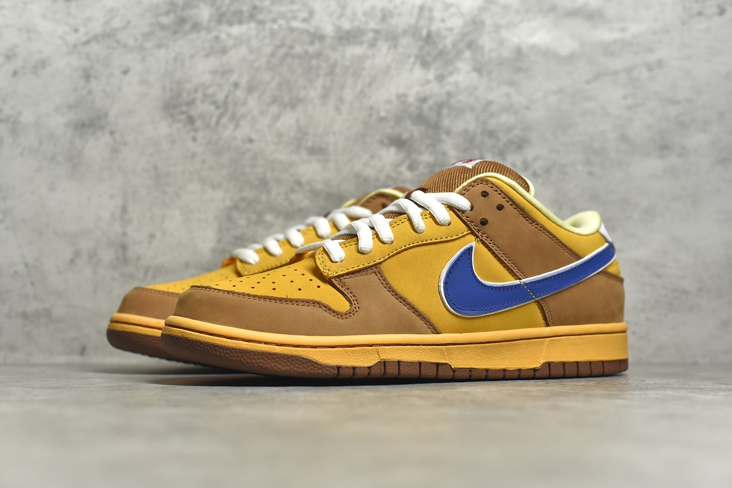 SB Dunk Low Newcastle Brown Ale 313170-741