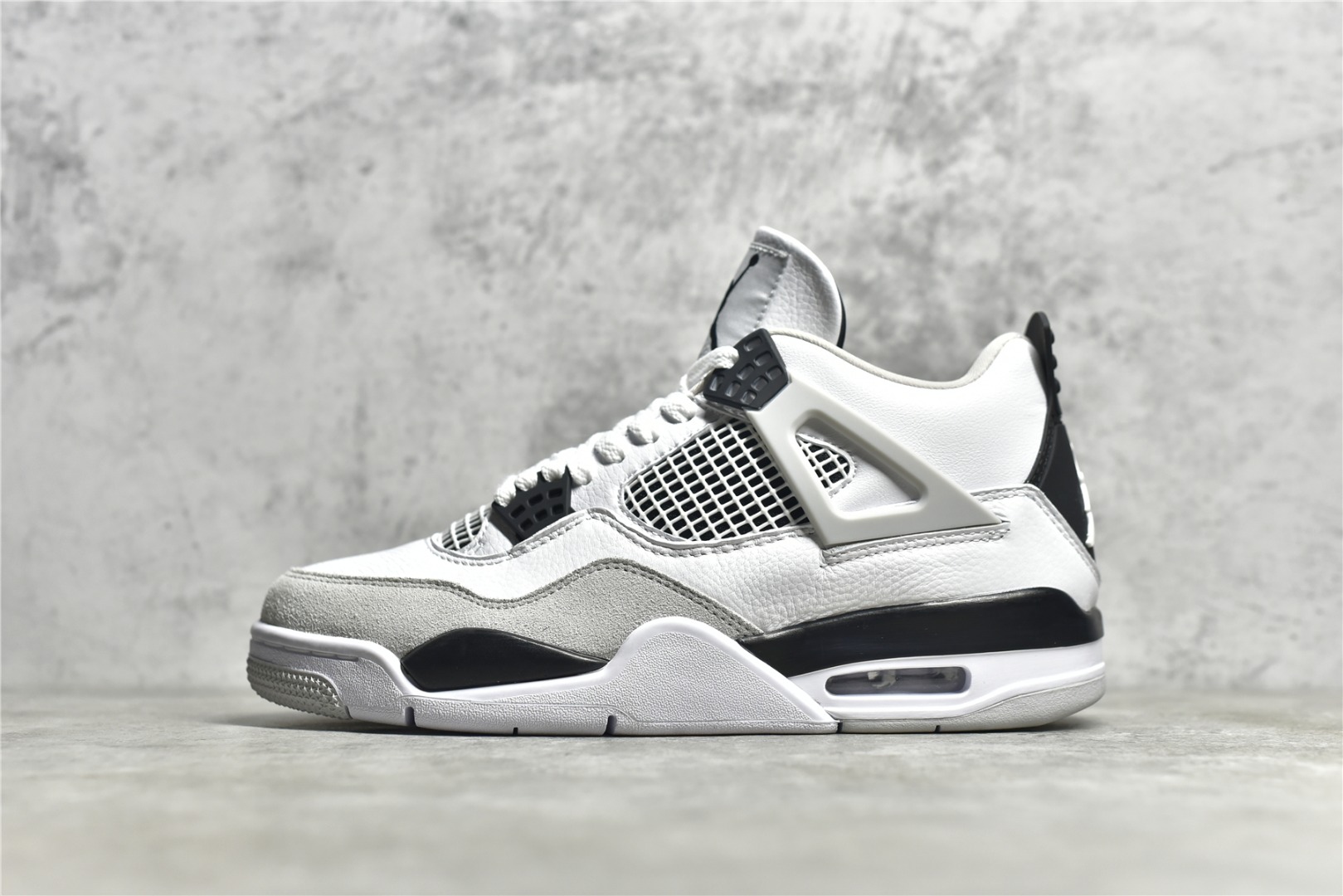 Jordan 4 Retro Military Black