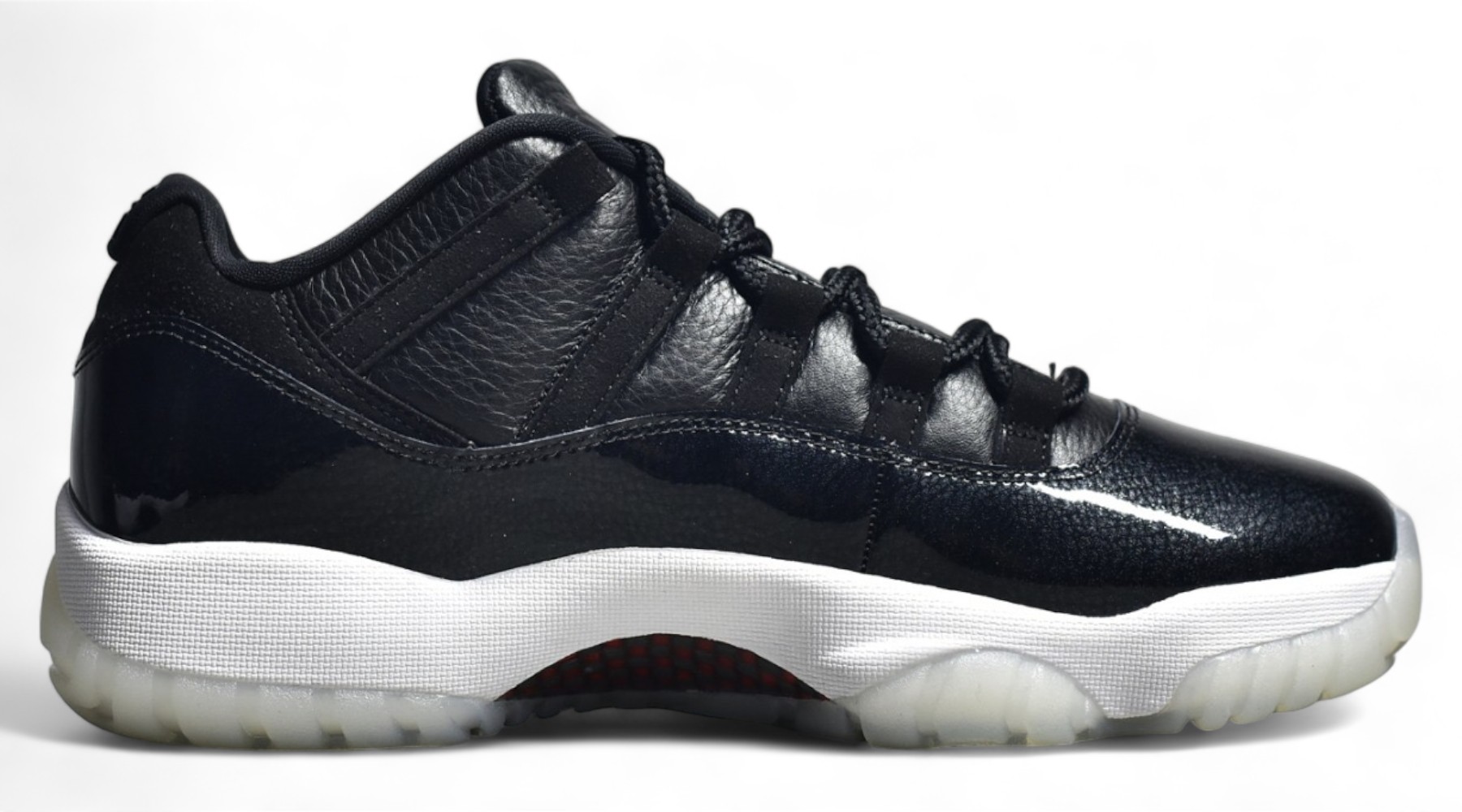 Jordan 11 Retro Low 72-10