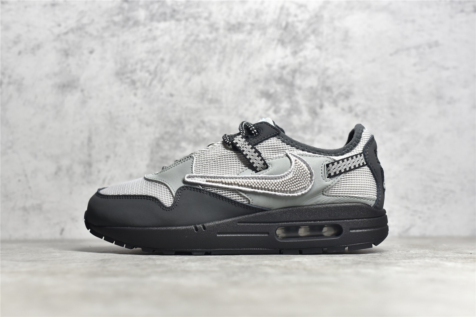 TS x Max 1 - Grey Black